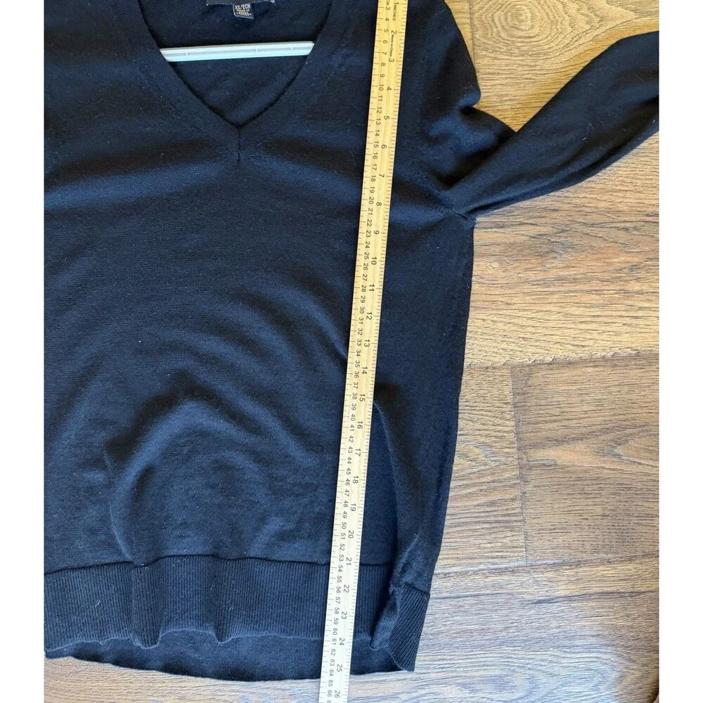 Katherine Barclay Sweater Womens XS Black 100% Merino Wool V Neck Long Sleeve
